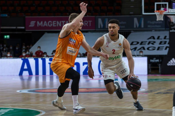 她在第三局 她在第三局