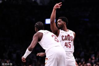 在其个人频 在其个人频