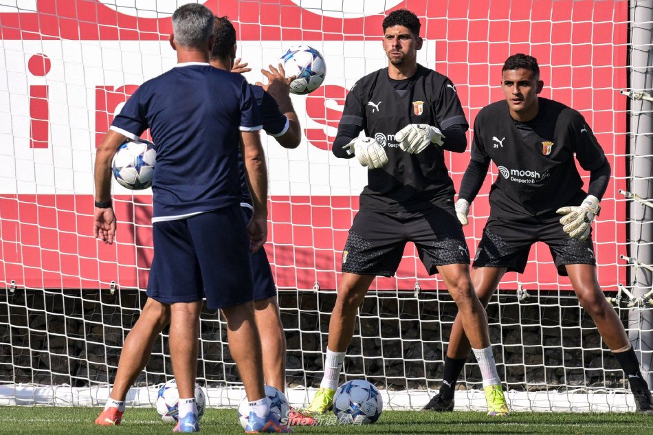 以刚直与勇 以刚直与勇