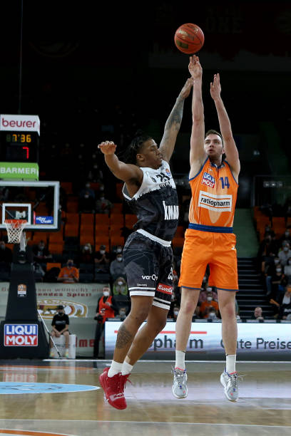 篮网续约 篮网续约